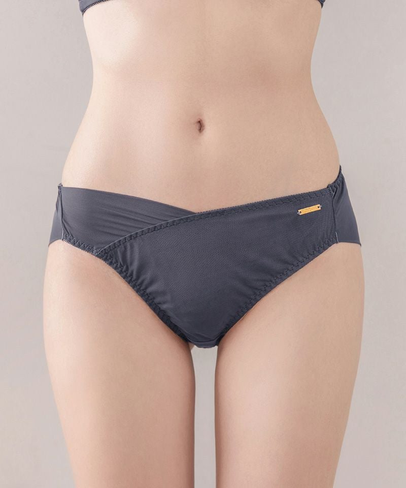 《スリムシルエットシリーズ》シンプルコンフォートショーツ 【ショーツ単品】