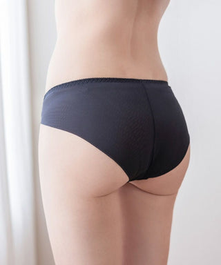 《スリムシルエットシリーズ》シンプルコンフォートショーツ 【ショーツ単品】