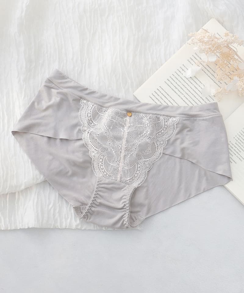 《Leene》シルキーヴェールショーツ