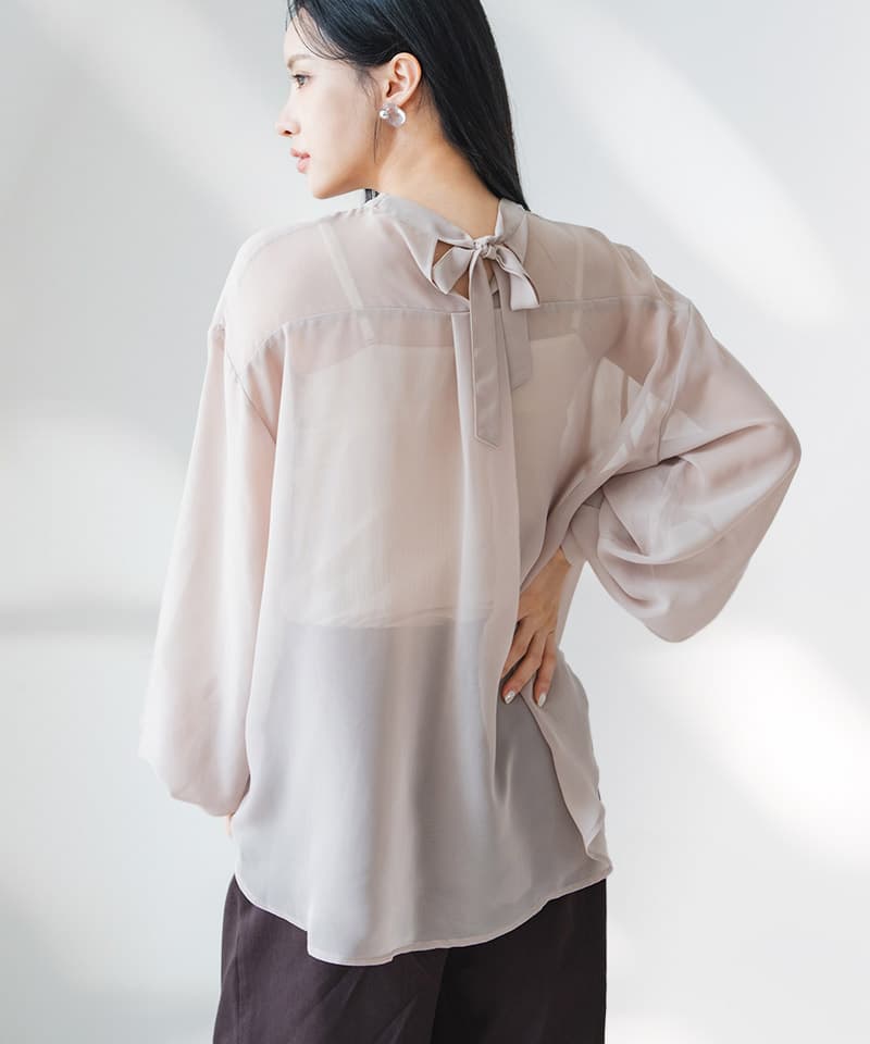 接触冷感シアーブラウス
