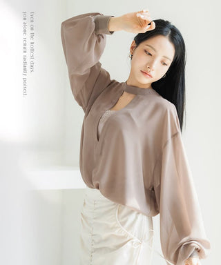 接触冷感シアーブラウス