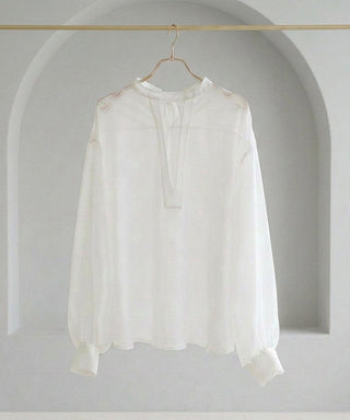 接触冷感シアーブラウス
