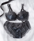 《Pliea》deux ローズレースブラ＆ショーツ